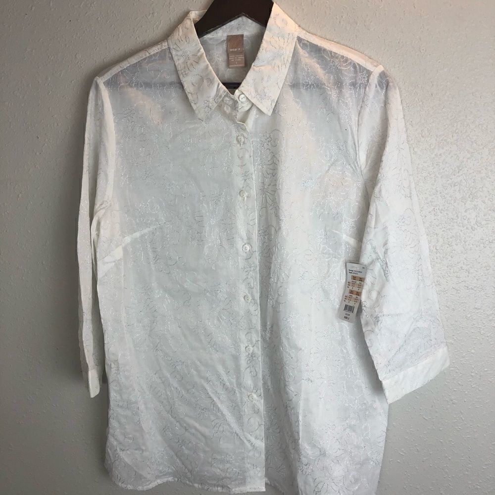 NWT Wear It White Button Down Shirt Size M
